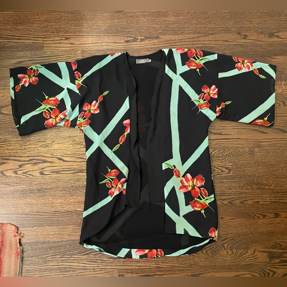 Black Floral Kimono from Like Mynded